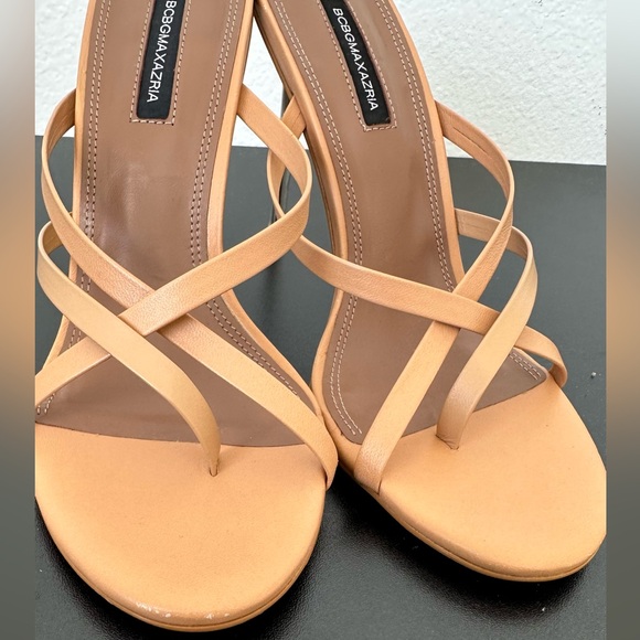 BCBGMAXAZRIA Davey Sandal - Picture 7 of 7